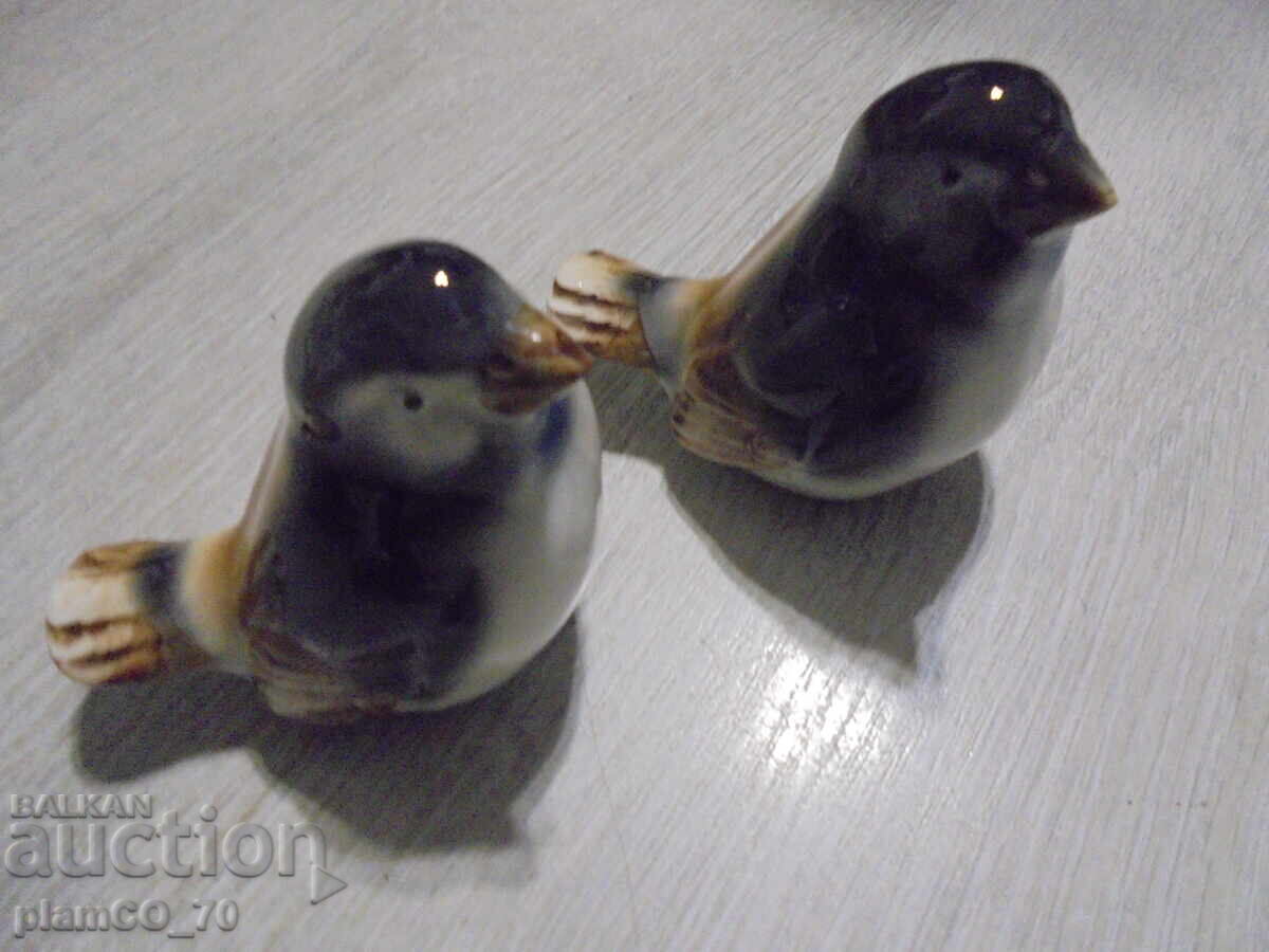 Δημοπρασία №*8361 Πορσελάνινα ειδώλια πουλιών Δημοπρασία №*8361 Πορσελάνινα ειδώλια πουλιών