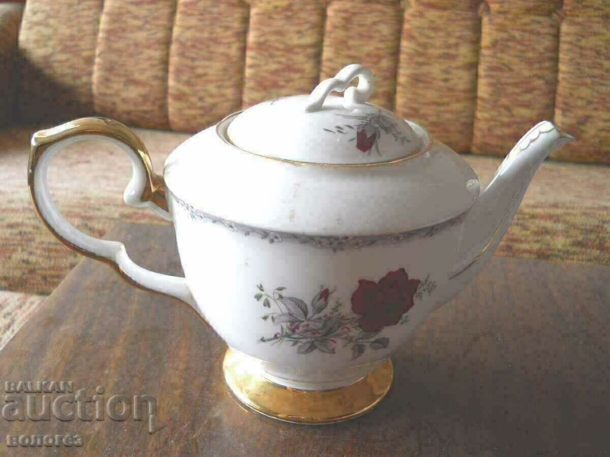 Delivery of Porcelain Teapot "Royal Stafford" - England