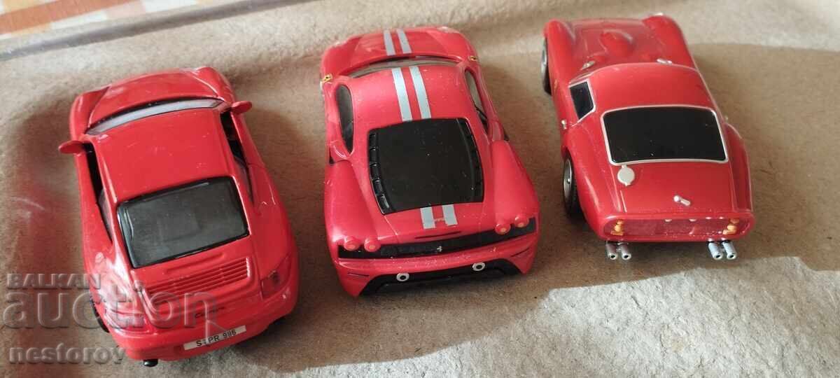 LOT MACHEȚI AUTO "PORSCHE" ȘI "FERRARI" cu preț € 6.65 | 13.01 BGN