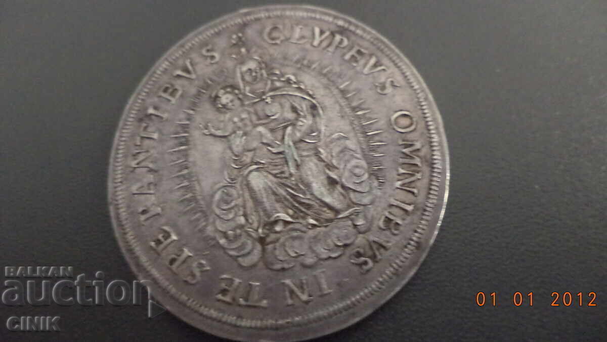 MÜNCHEN cu preț € 500.00 | 977.92 BGN