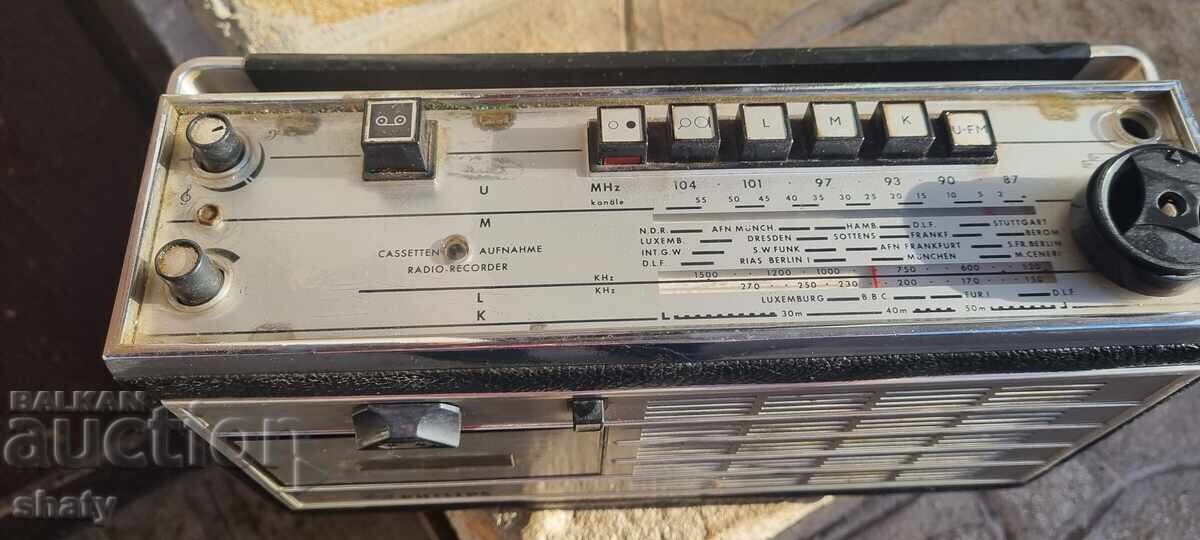 Rare Philips Cassette Player with price 60.00 BGN | € 30.68