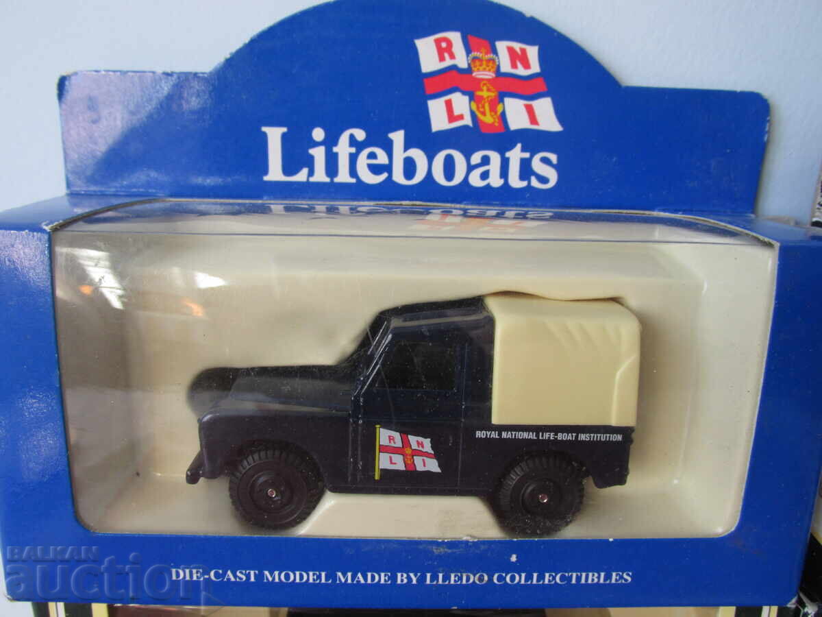 Retro strollers with price 11.00 BGN | € 5.62 Retro strollers with price 11.00 BGN | € 5.62