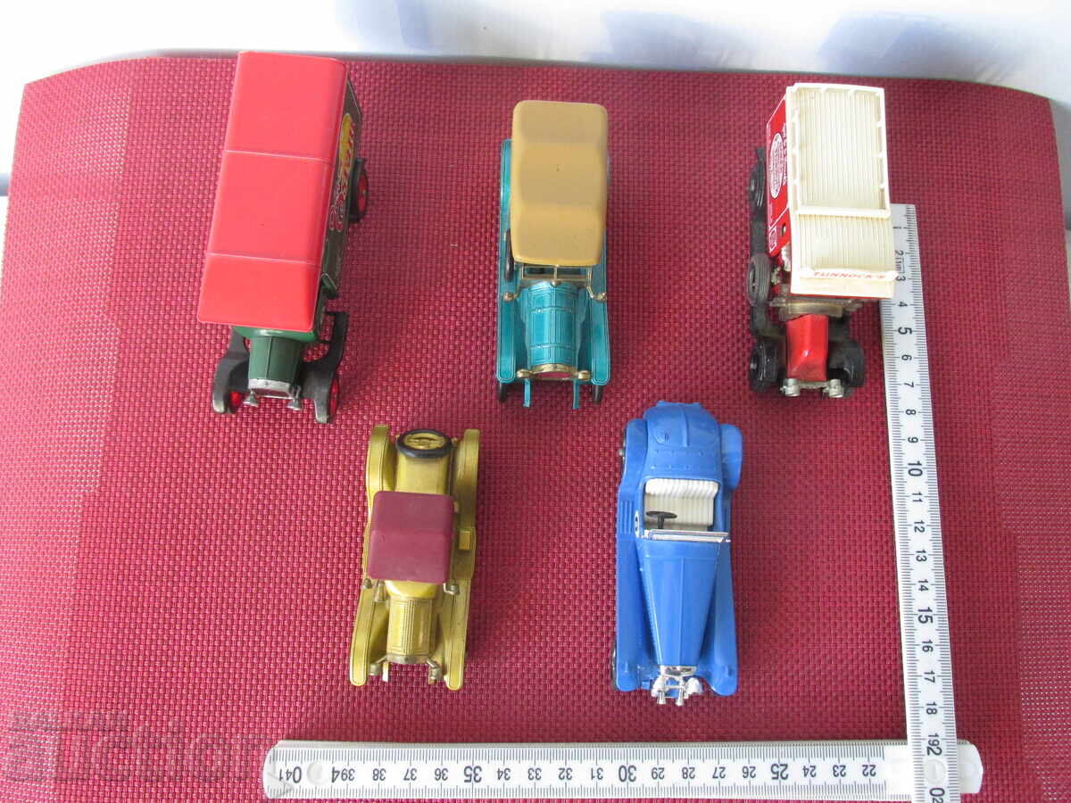 Carucioare retro cu preț 20.19 BGN | € 10.32 Carucioare retro cu preț 20.19 BGN | € 10.32