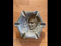 Cenușar masiv din alamă