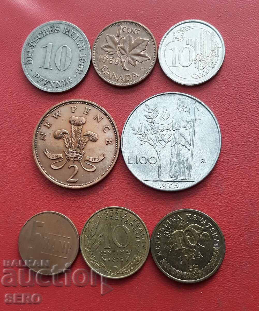 Mixed lot of 8 coins