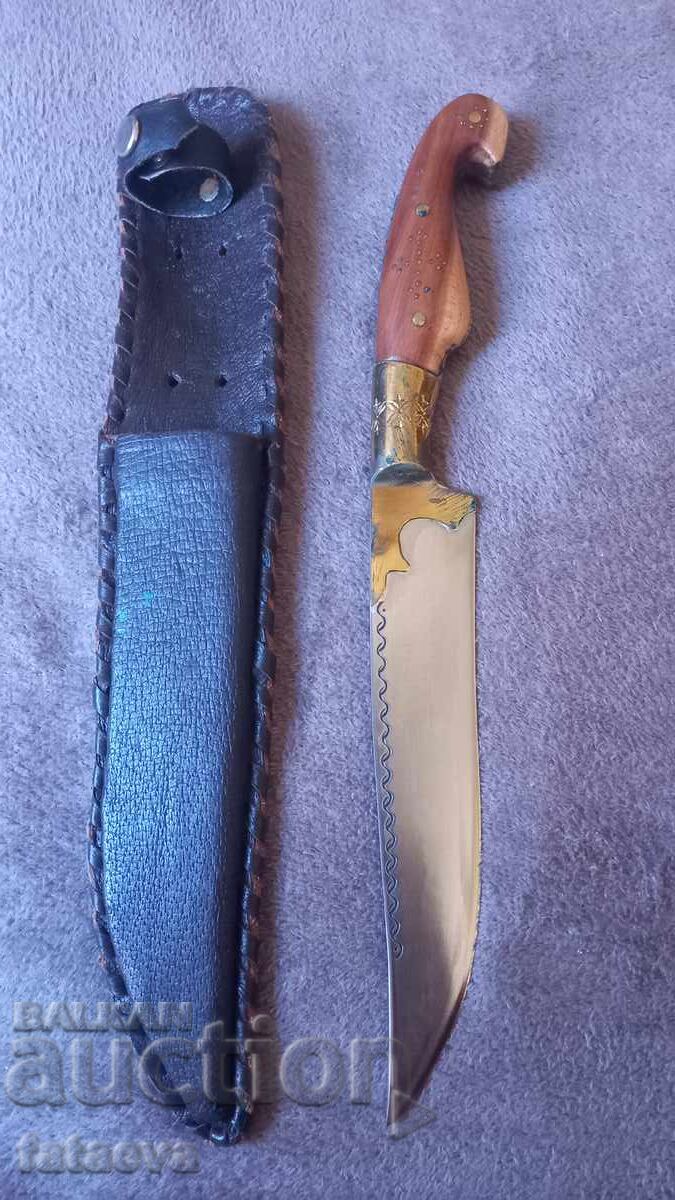 Cuțit de la Maistrul Bulgar cu preț 180.00 BGN | € 92.03