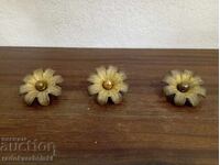 Trei bucăți flori din alamă - ornamente alamă