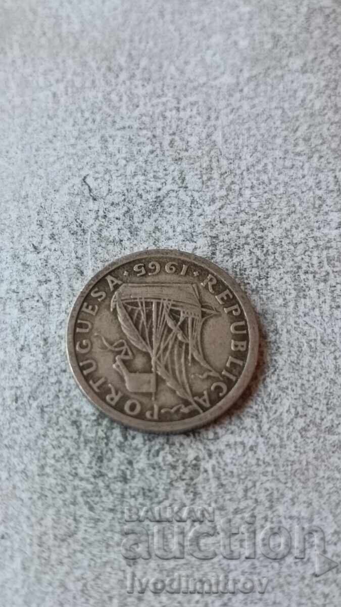 Portugalia 2,50 escudos 1965 cu preț 1.25 BGN | € 0.64