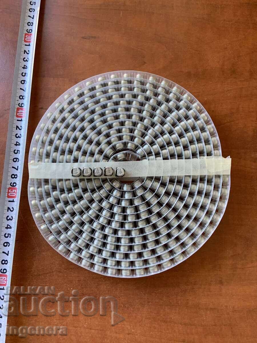 CONDENSATORI ALUMINIU ELECTROLITICI - 500 BUC. NOU!!! cu preț 35.00 BGN | € 17.90