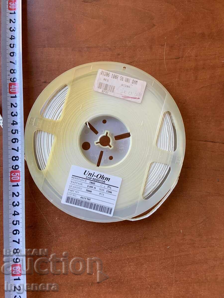 REZISTOARE REZISTOARE APROXIMATIV 5000 BUC. NOI