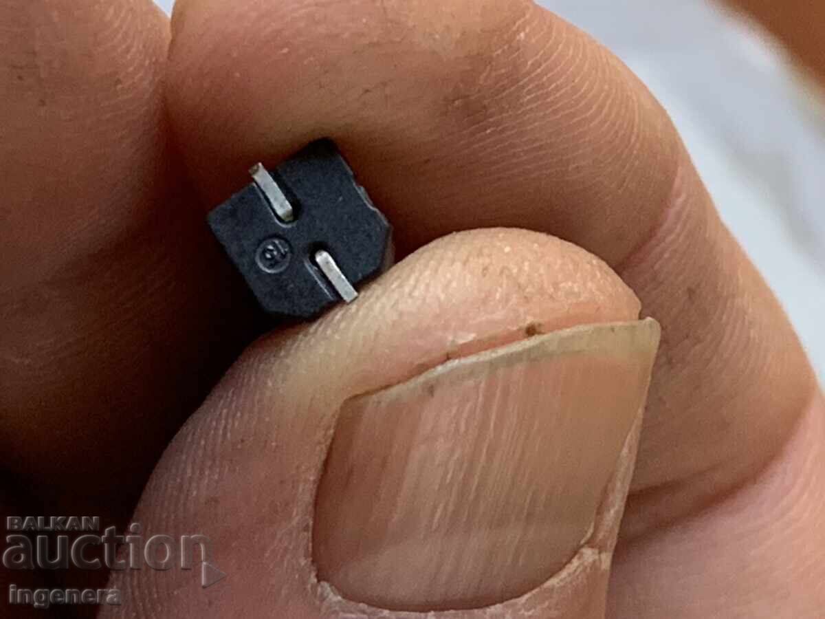 CONDENSATORI CONDENSATORI ALUMINIU ELECTROLITICI - 500 BUC. NOU! - 6