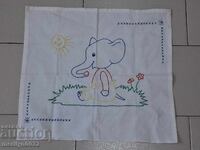 Șervețel brodat pentru copii cu elefant