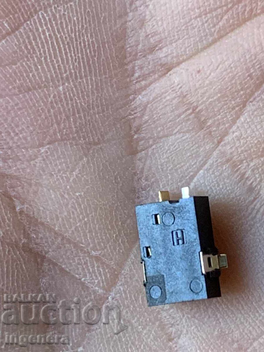 Licitație CONECTOR DC TABLET Cube și 25gt - 30 buc