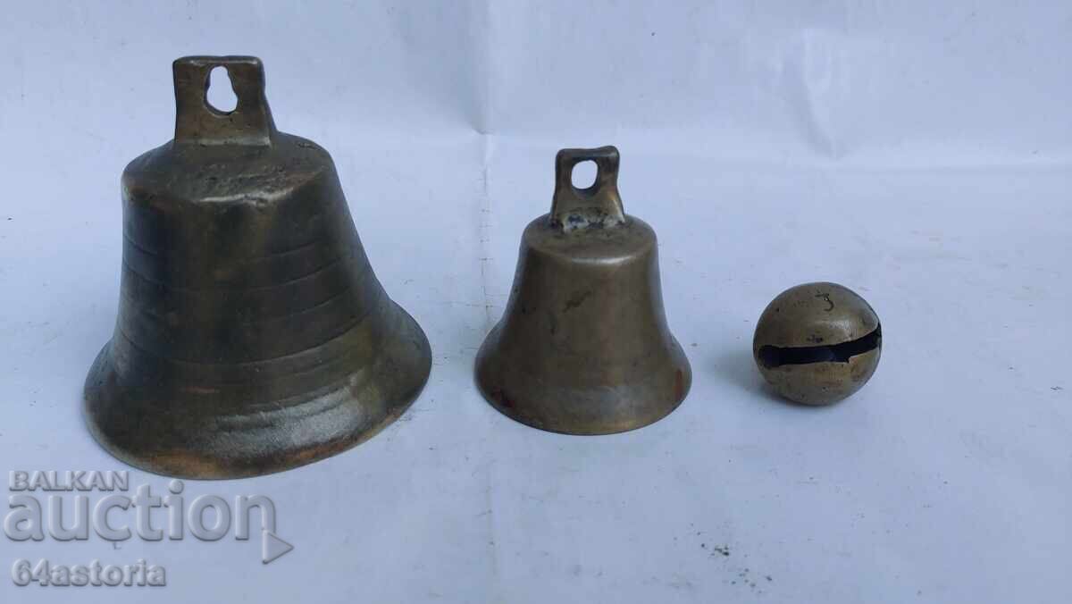 Bell, chime, bell, clapper, nutcracker, bell Bell, chime, bell, clapper, nutcracker, bell