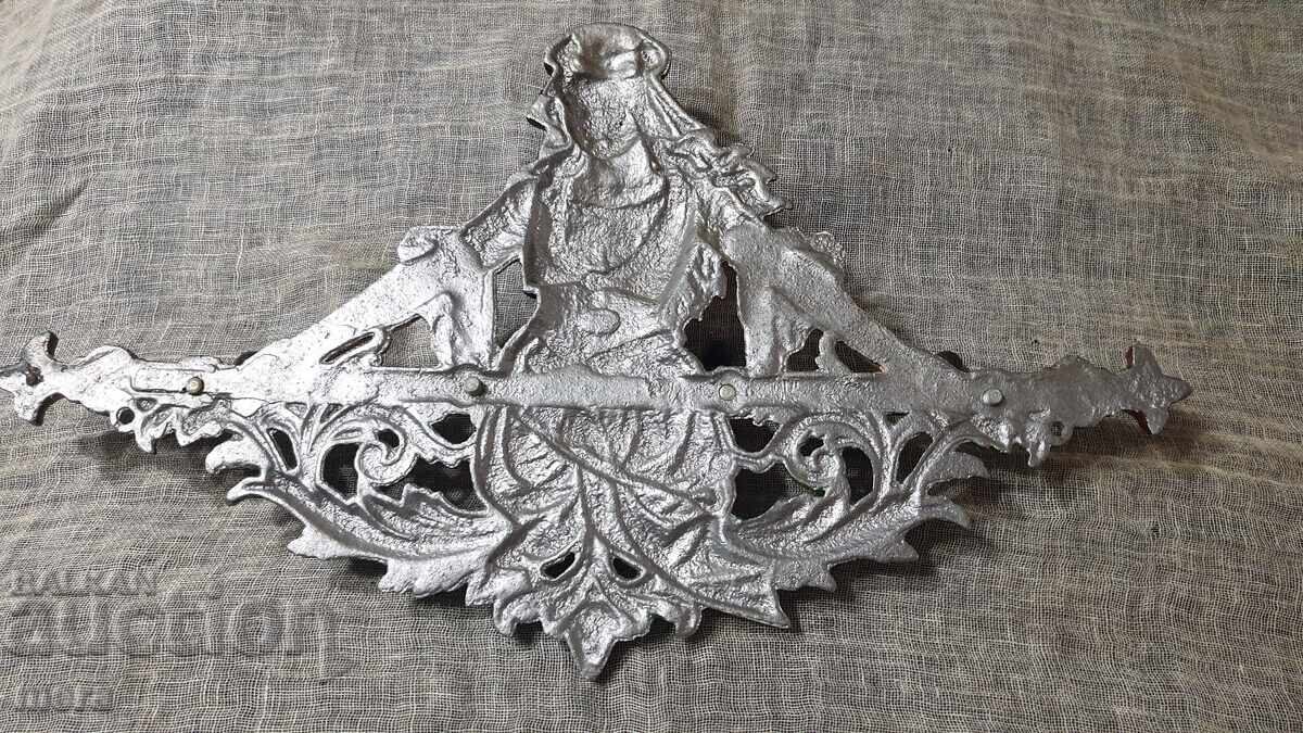 Метална винтидж закачалка - 7 Метална винтидж закачалка - 7