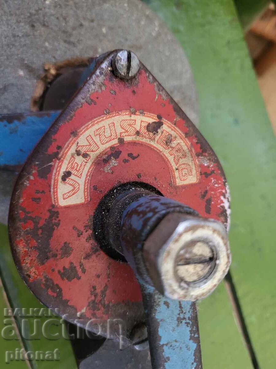 Old hand-powered grinding wheel VENUSBERG with price 45.00 BGN | € 23.01 Old hand-powered grinding wheel VENUSBERG with price 45.00 BGN | € 23.01