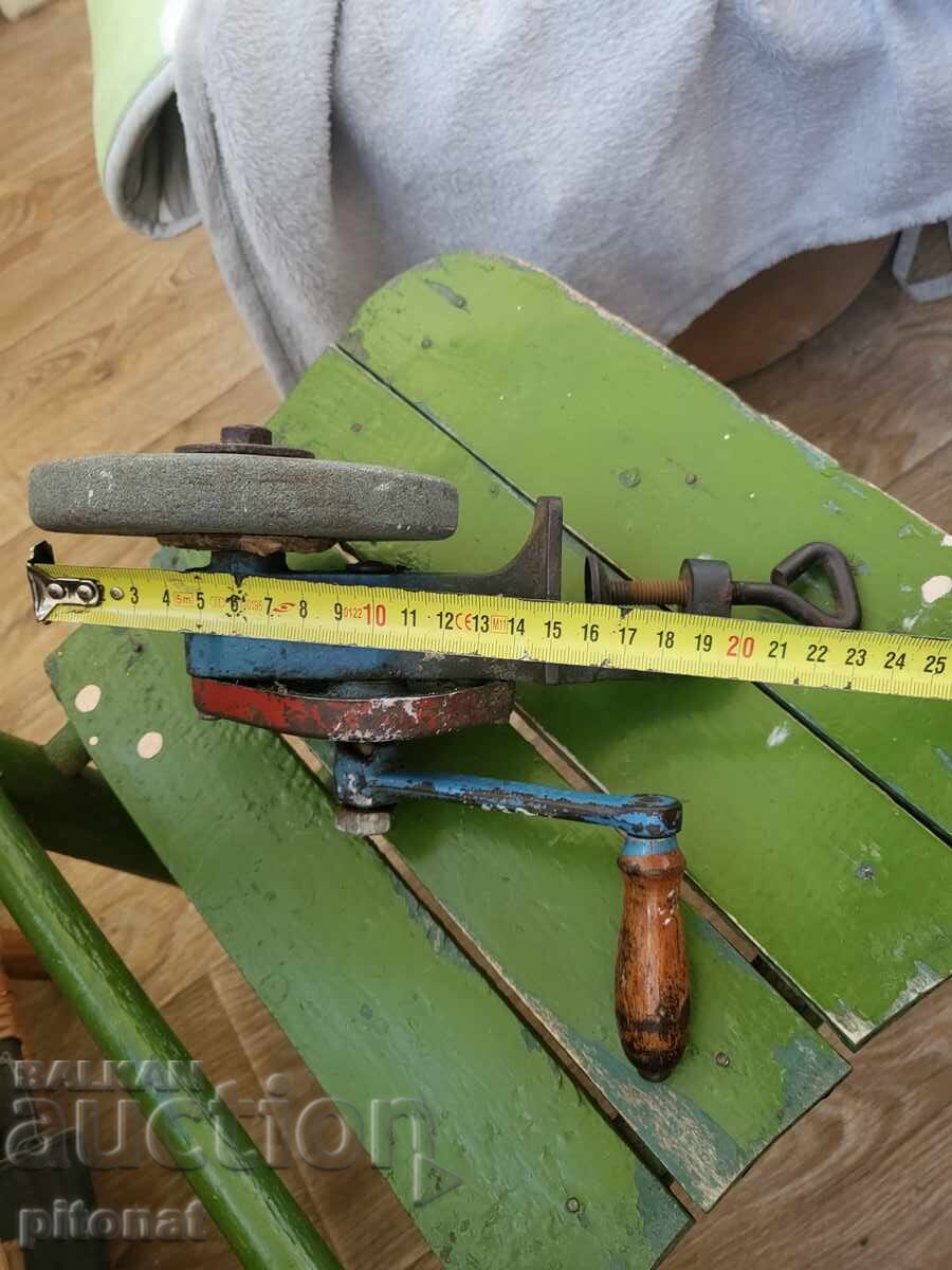 Old hand-powered grinding wheel VENUSBERG - 5 Old hand-powered grinding wheel VENUSBERG - 5