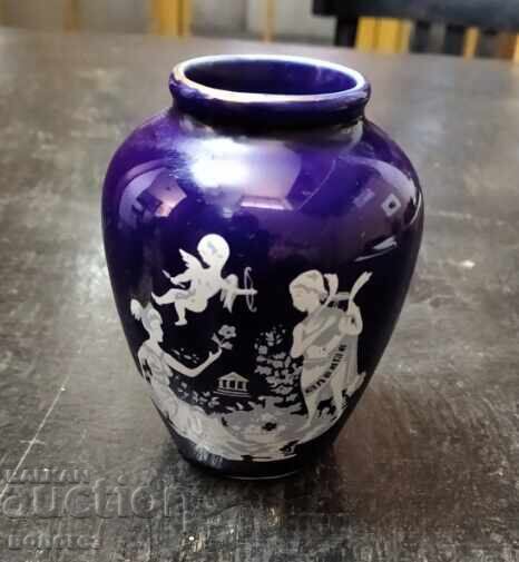 Small porcelain vase Small porcelain vase