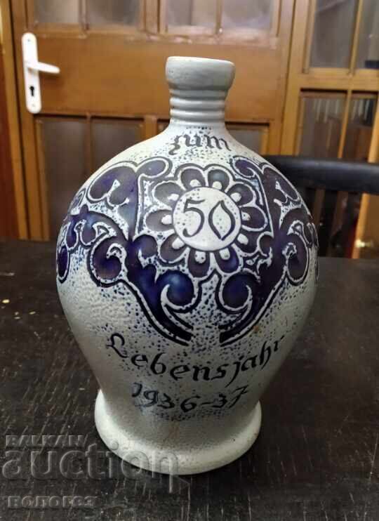 Αρχαία κεραμική κανάτα για σερβίρισμα αλκοόλ - Λουξεμβούργο Αρχαία κεραμική κανάτα για σερβίρισμα αλκοόλ - Λουξεμβούργο