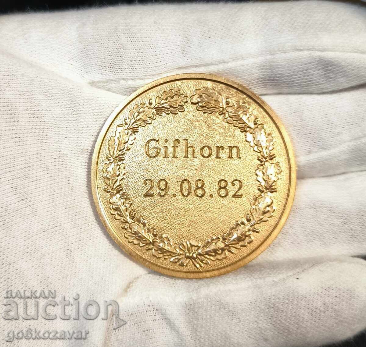 Delivery of Bronze medal Boxer Club Munich 1982