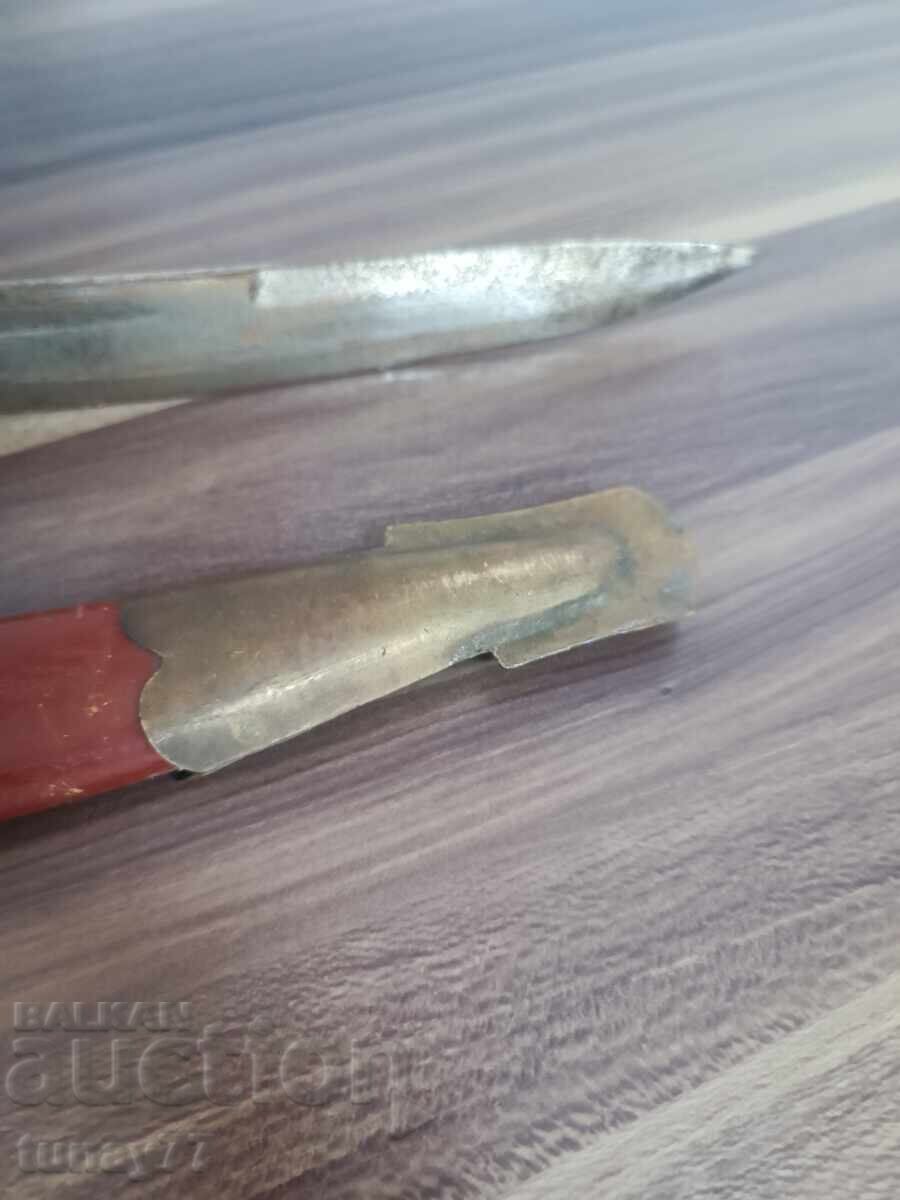 Delivery of Old Indian saber with scabbard Delivery of Old Indian saber with scabbard