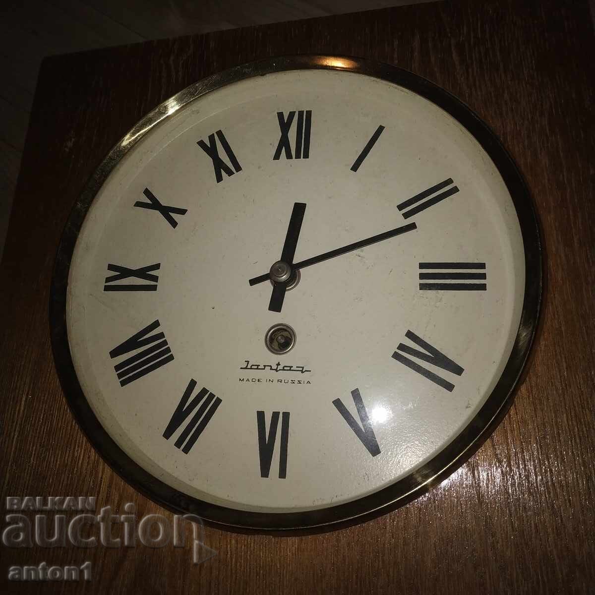 Κεχριμπάρι τοίχου με τιμή 75.00 BGN | € 38.35