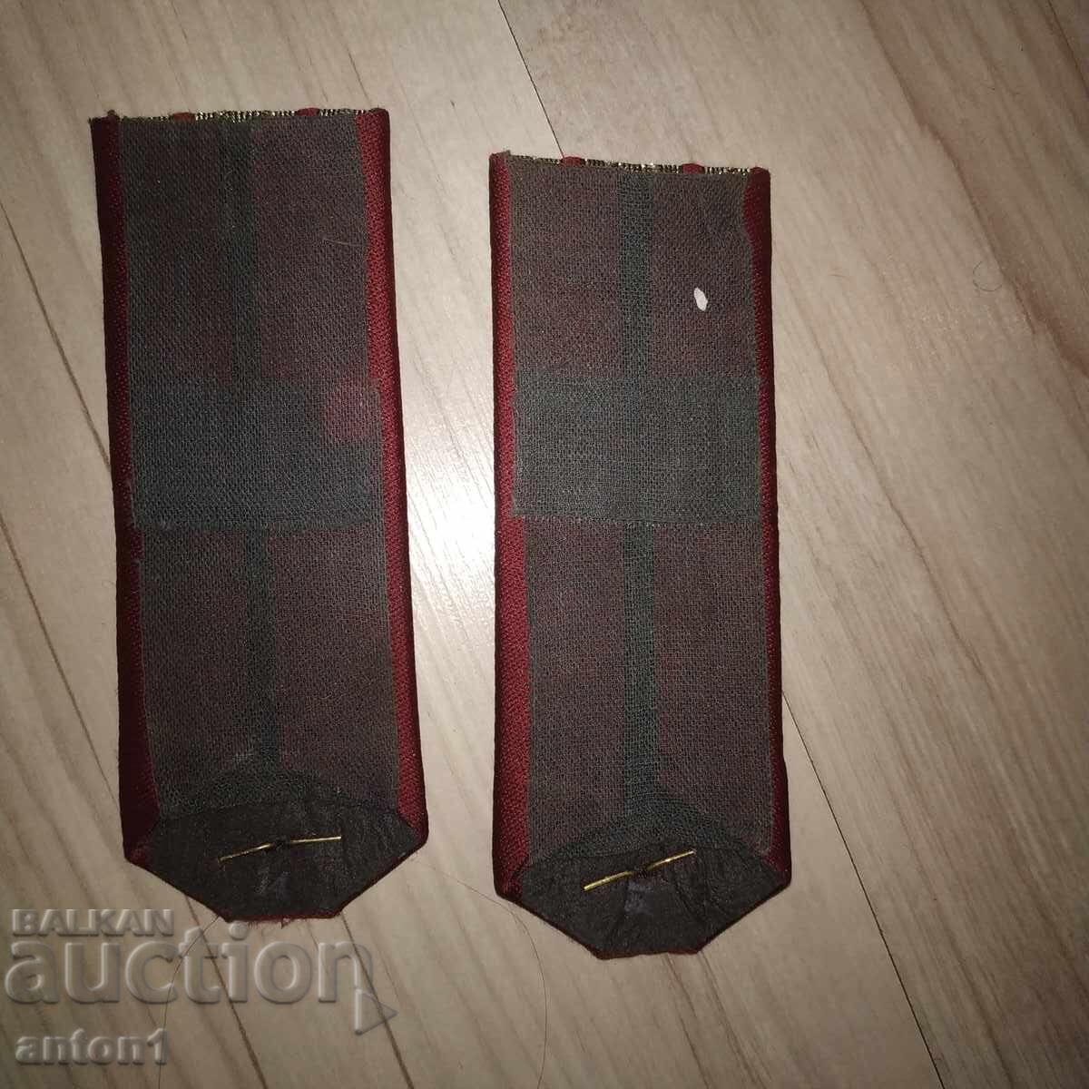 Auction  Old epaulettes