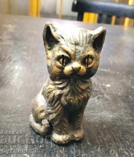 Керамична статуетка - котка Керамична статуетка - котка