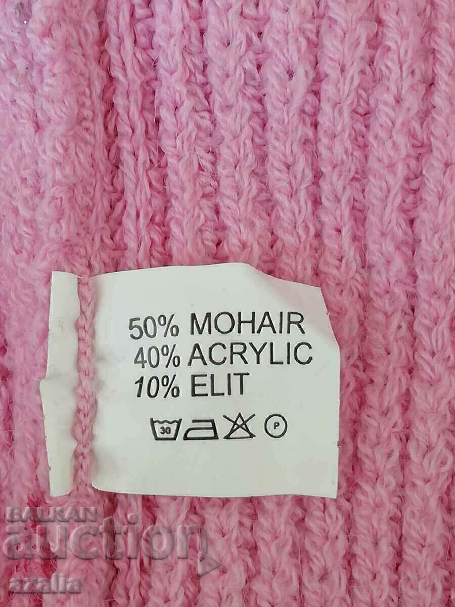 Delivery of Pink warm blouse with polo collar, 50% mohair