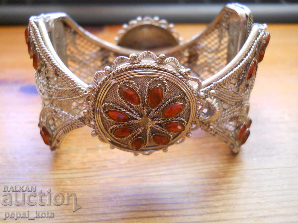 Brățară veche metalică filigranată Brățară veche metalică filigranată