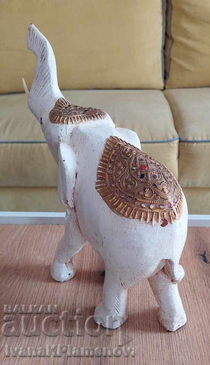Auction  Wood carving, large elephant figure for connoisseurs