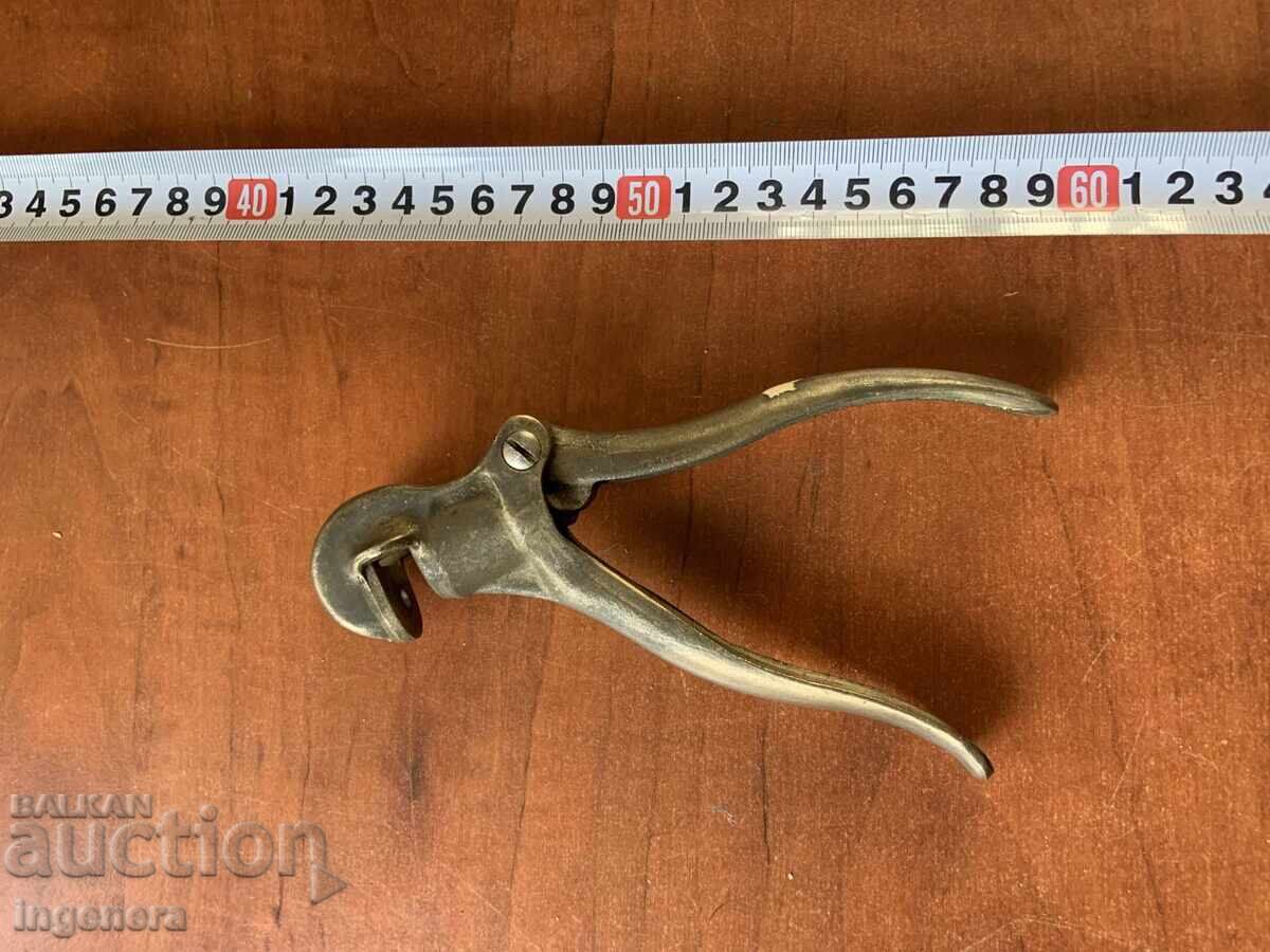 TOOL DEVICE FOR MAKING BRONZE CHAPRASS OLD ENGLAND