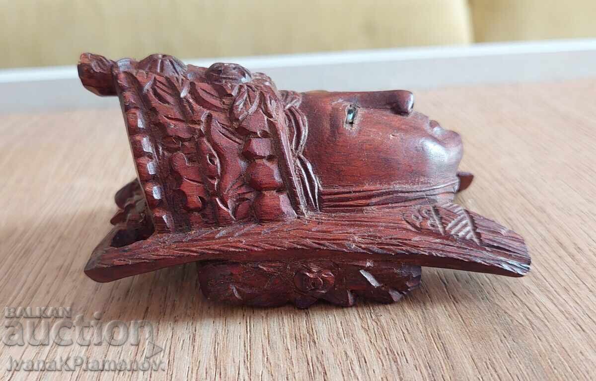 Auction  Small Wood Carving for Connoisseurs