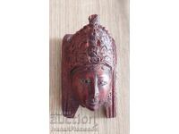 Sculptură în lemn mică pentru cunoscători