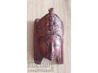 Sculptură în lemn mică pentru cunoscători