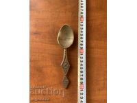 LINGURĂ DE LEMN VECHE, ARTIZANALĂ, CIOPLITĂ MANUAL, SCULPTURĂ ÎN LEMN