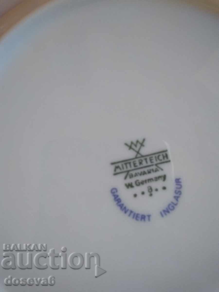 Delivery of 2 pcs. triple set for coffee and cake