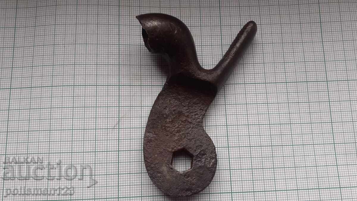 ΤΣΟΥΚ -5 με τιμή 30.00 BGN | € 15.34