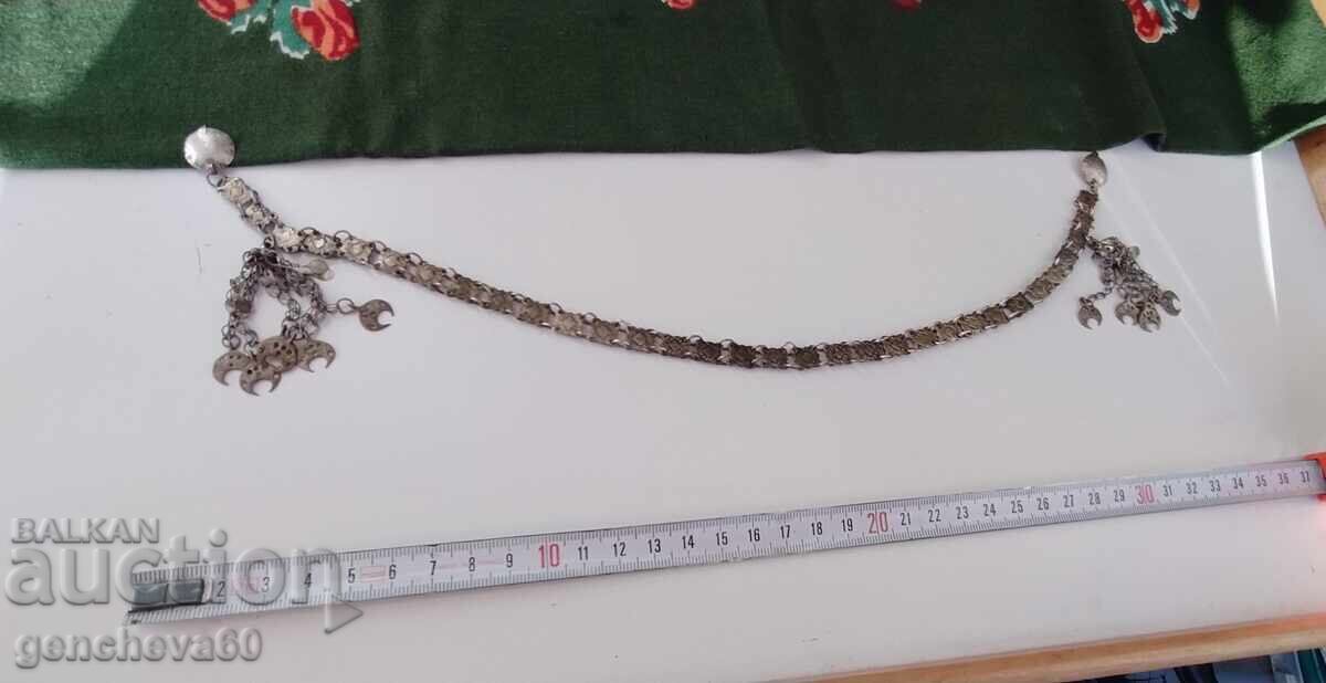 Delivery of 19th Century Revival jewelry, dog collar, chin strap, silver, sachan