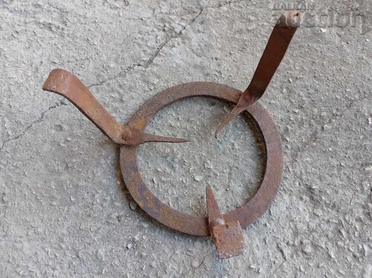 Παλιό σφυρήλατο τηγάνι πρωτόγονο πυροστιά για χάλκινο σκεύος - 5 Παλιό σφυρήλατο τηγάνι πρωτόγονο πυροστιά για χάλκινο σκεύος - 5