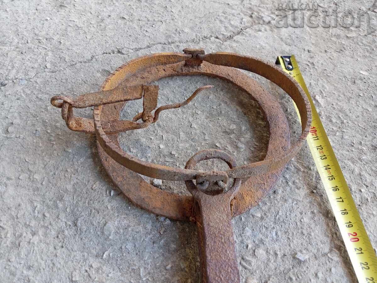 старинен кован капан за белки златки порове РАБОТЕЩ с цена 51.00 лв. | € 26.08