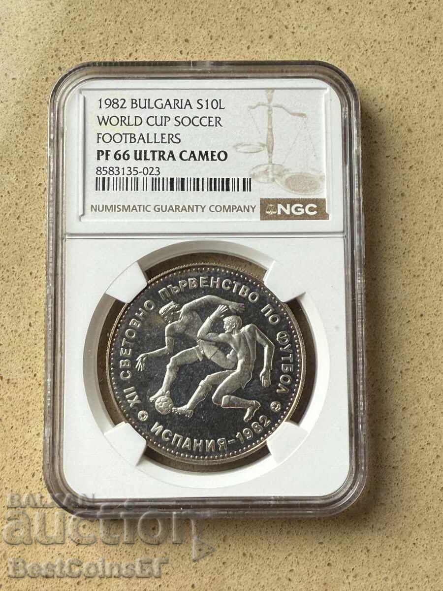 10 leva 1982 Δύο ποδοσφαιριστές NGC PF 66 Ultra cameo από 1στ