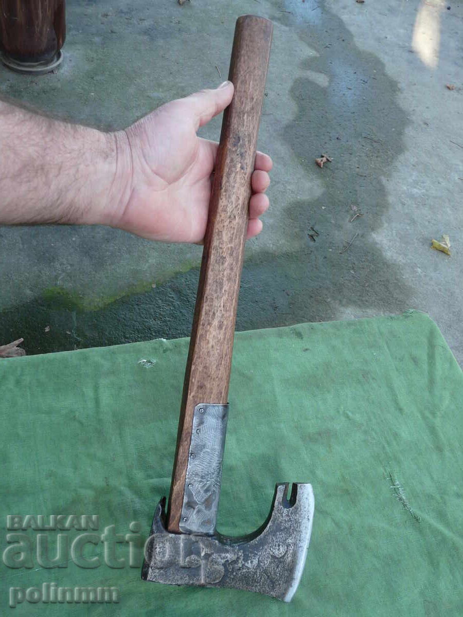 Bulgarian Engineer's Axe - 588 - 5
