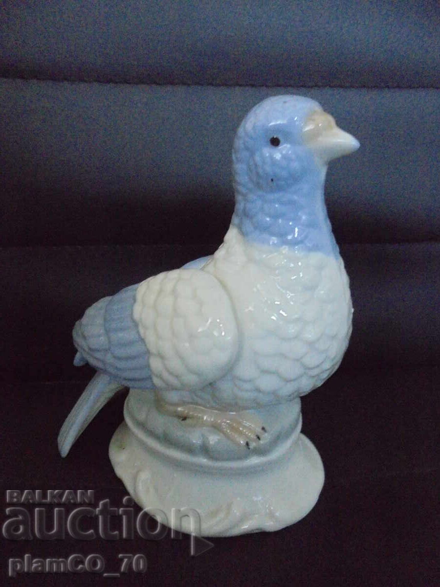 №*8370 Стара порцеланова фигура - птица с цена 15.00 лв. | € 7.67