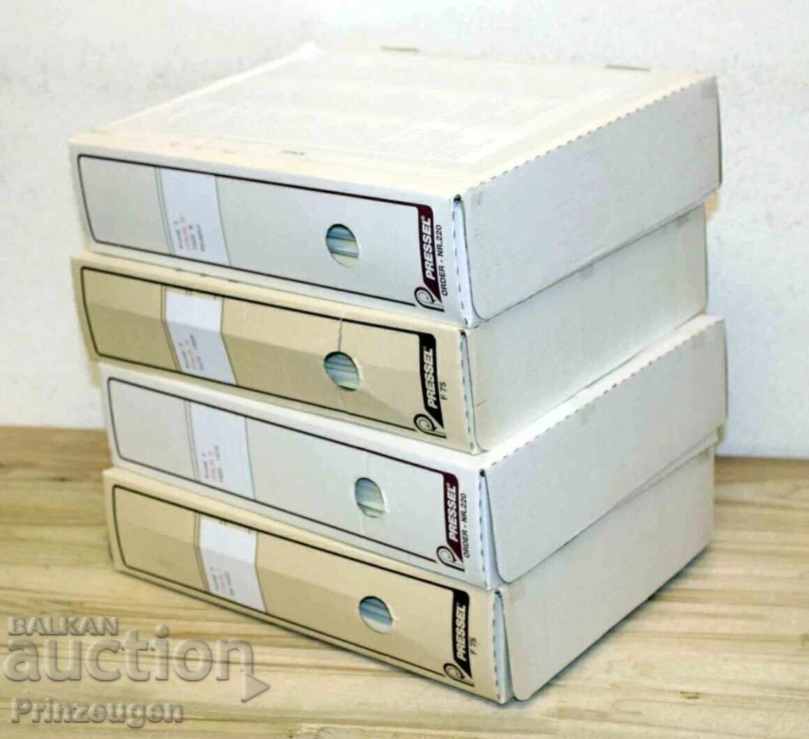 Colecție de artiști italieni - 630 de foi schaubek - curate