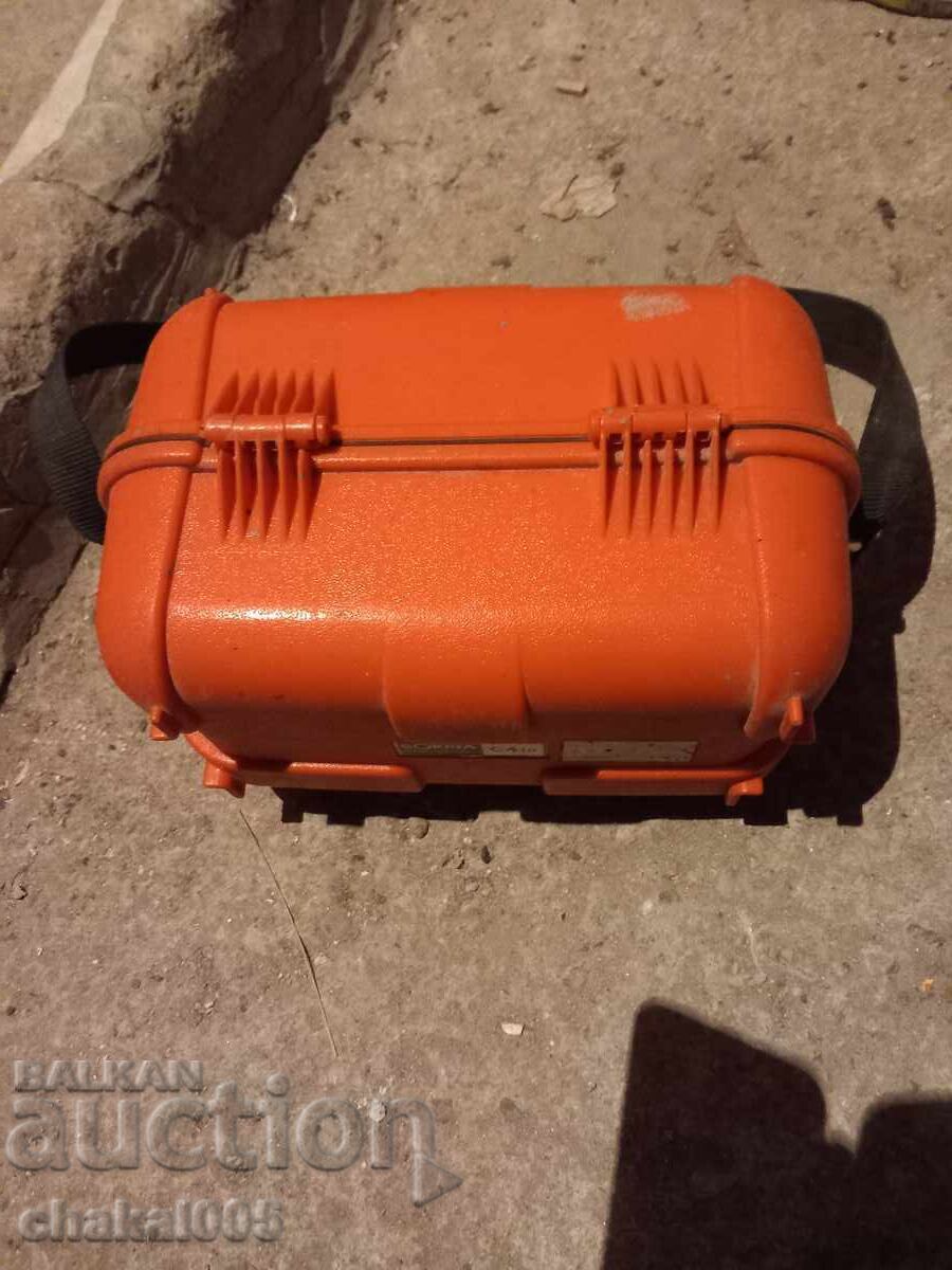 Auction  Level Box Case