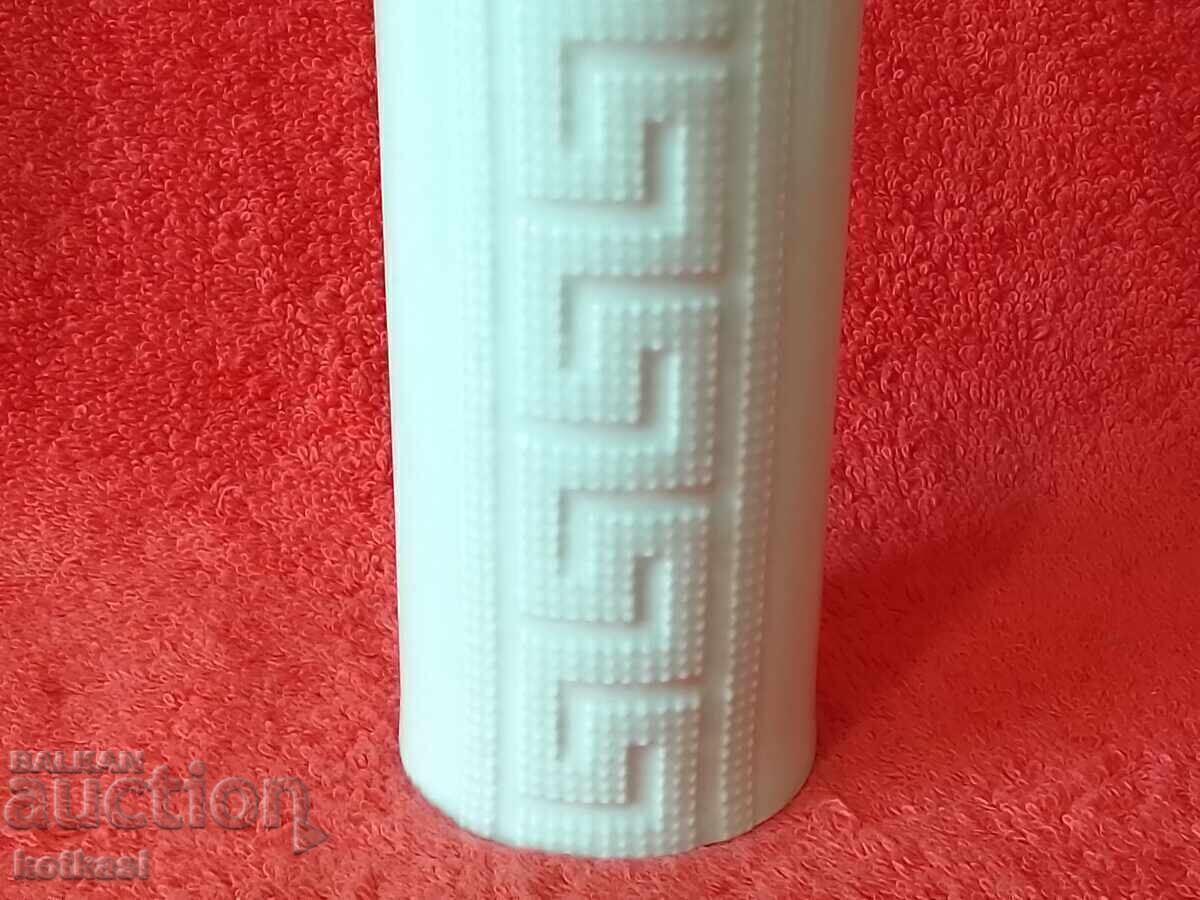 Vază de porțelan vechi alka-kunst Alboth & Kaiser Bavaria, în relief cu preț € 45.50 | 88.99 BGN