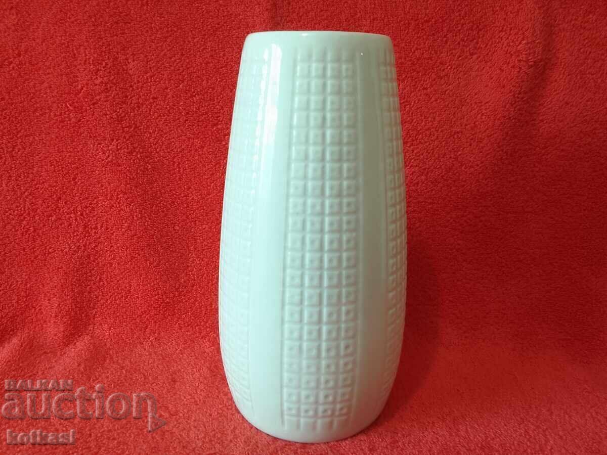 Παλιά πορσελάνινη Βάζο με σήμανση Schumann GERMANY ανάγλυφη επιφάνεια