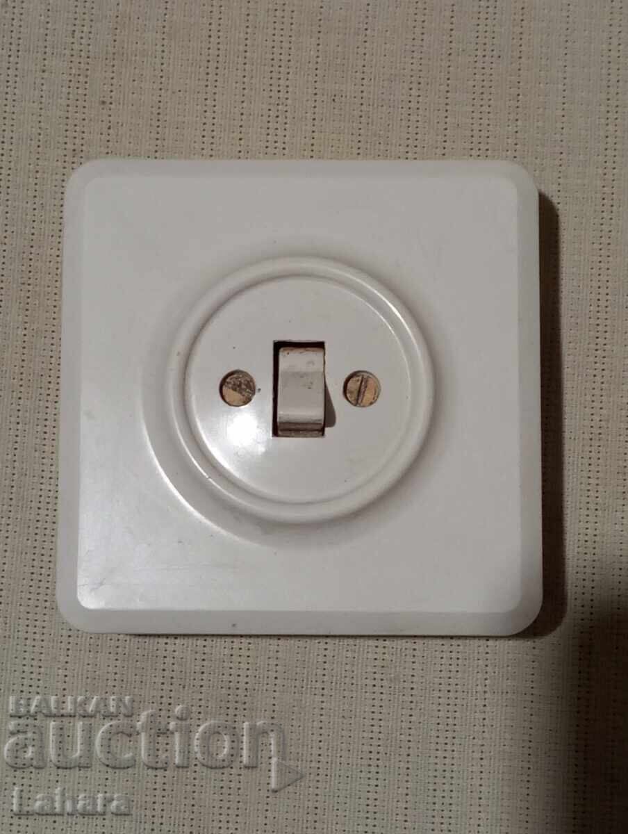 Αρχαίο Ηλεκτρικό Κλειδί - 5