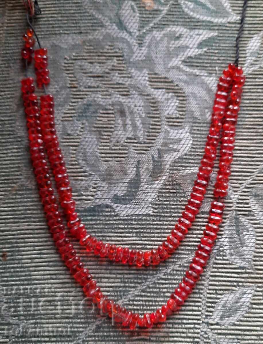 Bijuterie etnografică veche